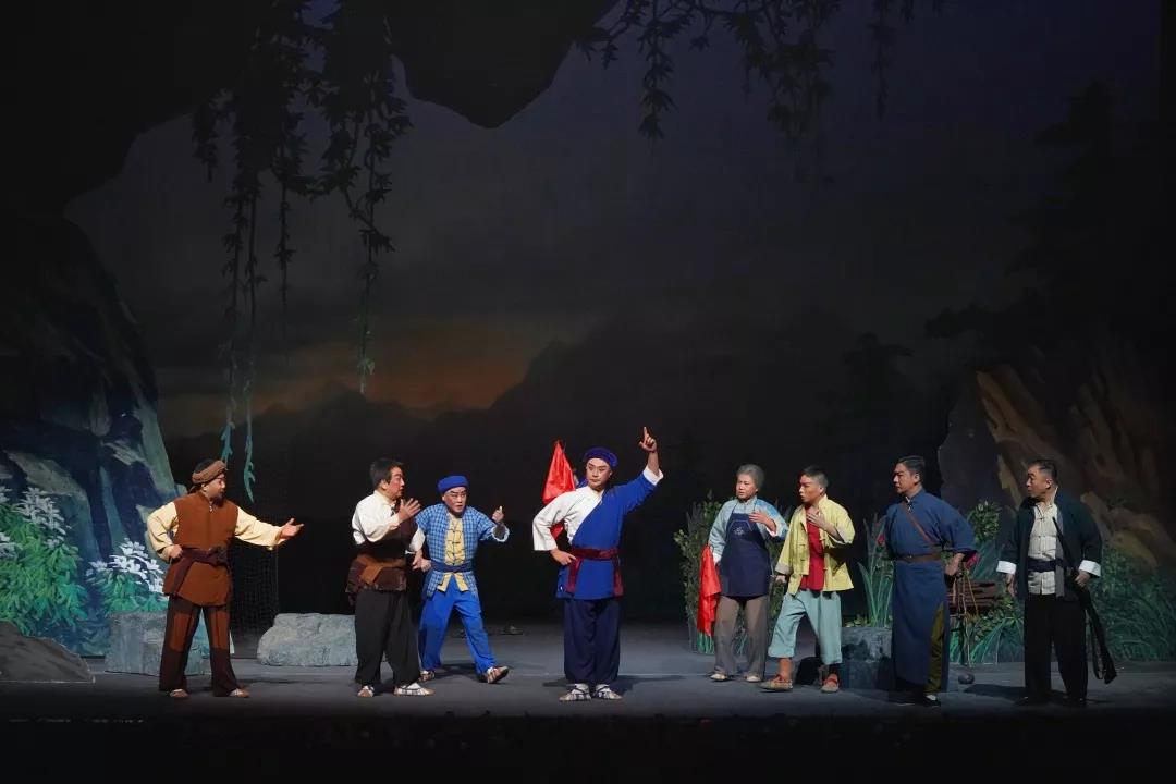 北京京剧院二套人马再演《杜鹃山》