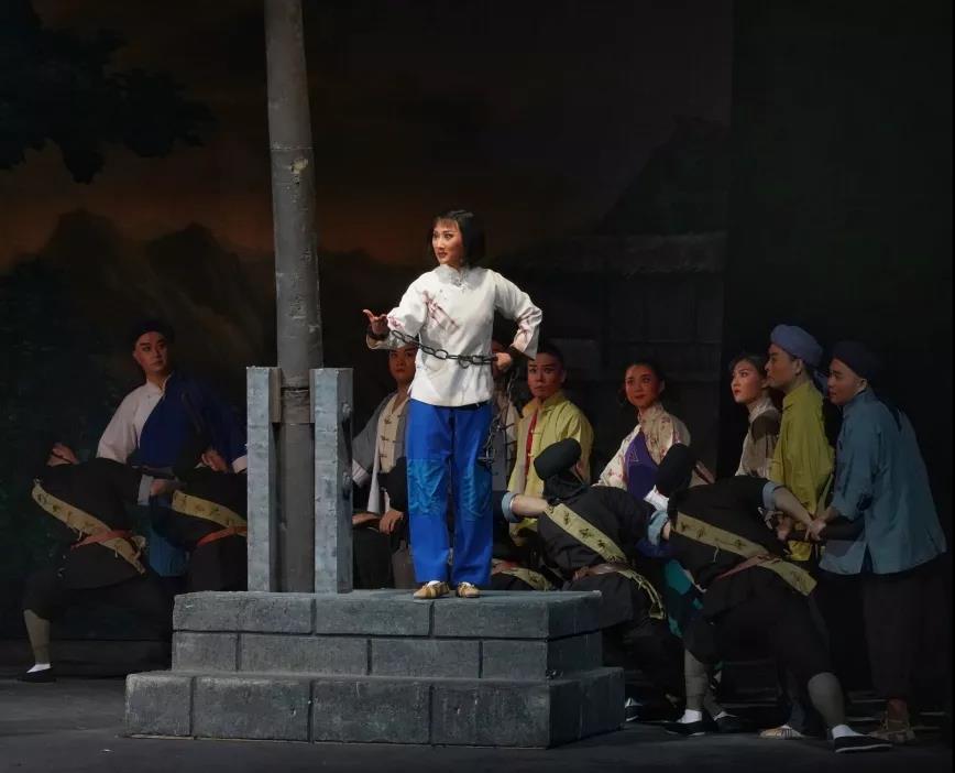 北京京剧院二套人马再演《杜鹃山》